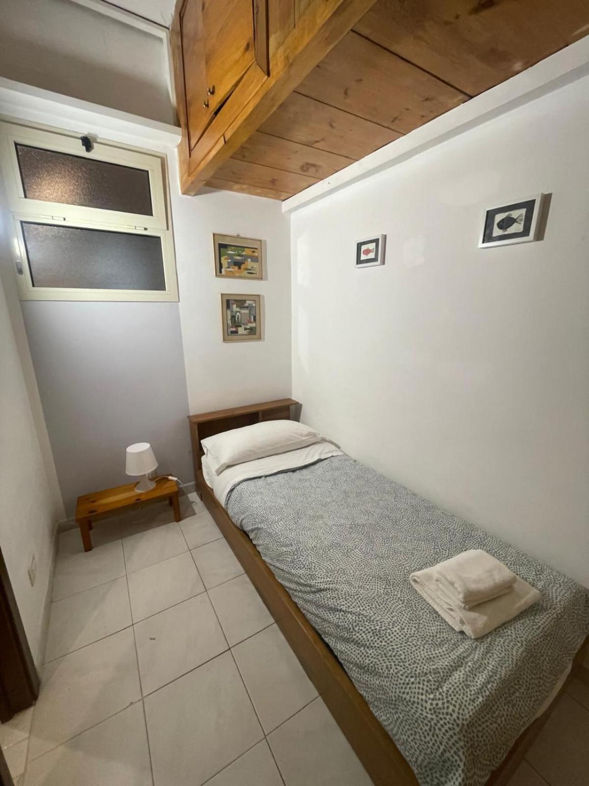Caracalla Two Bedroom Appartement *